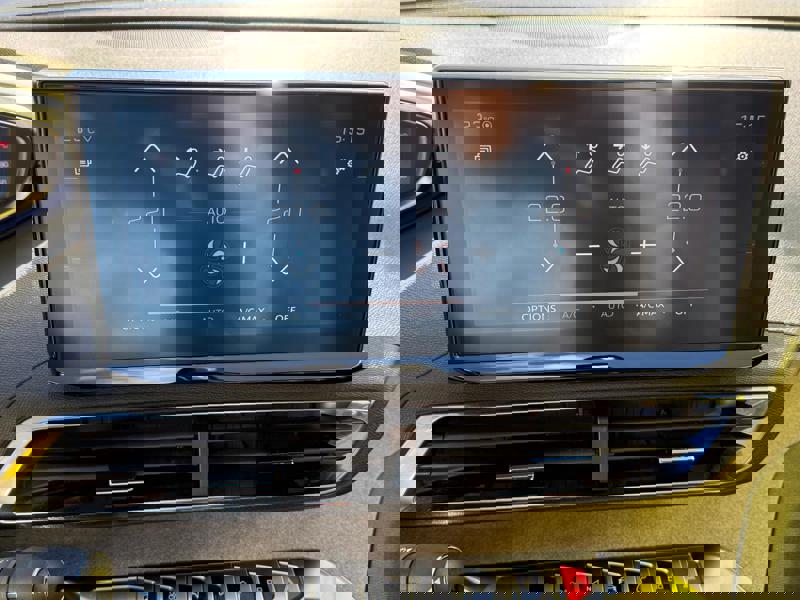 Image Peugeot 5008 2.0 BlueHDi 180 GT EAT8 Matrix leds GPS Carplay Caméra 7 places Régul Adapt Clim auto Gtie 1 an 